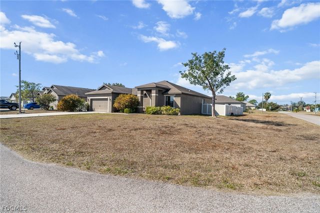 2210 SW 19th AVE, Cape Coral, FL 33991