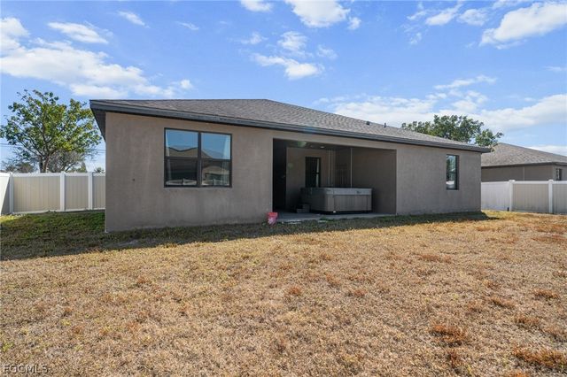 2210 SW 19th AVE, Cape Coral, FL 33991