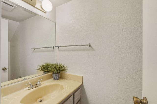 48255 Monroe Street 2, Indio, CA 92201
