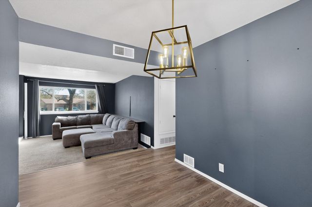 10715 Kielich Avenue NE, Albuquerque, NM 87111