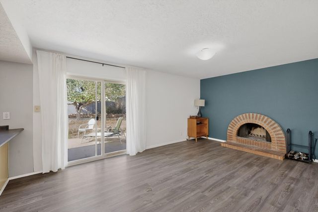 10715 Kielich Avenue NE, Albuquerque, NM 87111