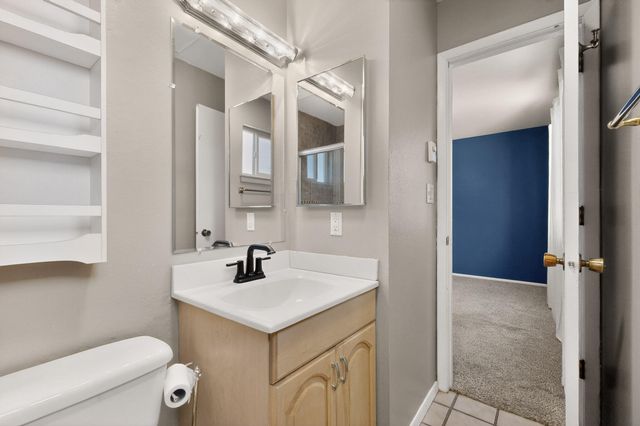 10715 Kielich Avenue NE, Albuquerque, NM 87111