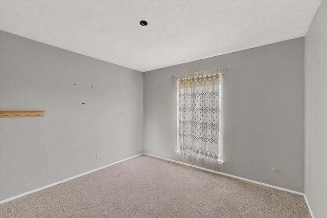 10715 Kielich Avenue NE, Albuquerque, NM 87111