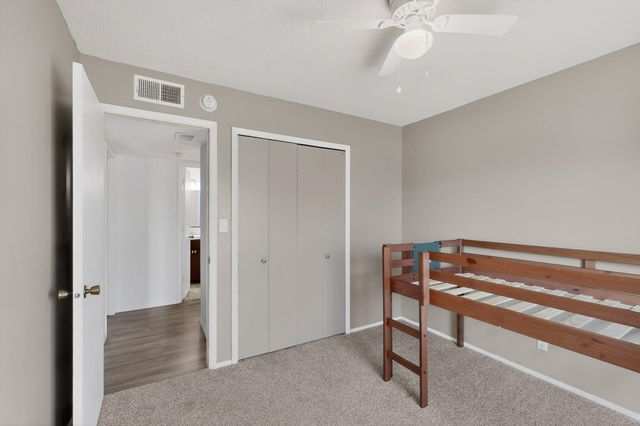 10715 Kielich Avenue NE, Albuquerque, NM 87111