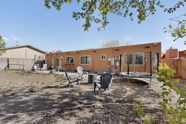 10715 Kielich Avenue NE, Albuquerque, NM 87111