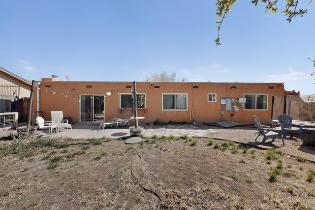 10715 Kielich Avenue NE, Albuquerque, NM 87111