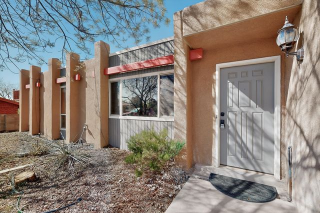 10715 Kielich Avenue NE, Albuquerque, NM 87111