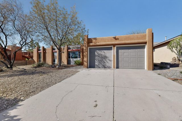 10715 Kielich Avenue NE, Albuquerque, NM 87111