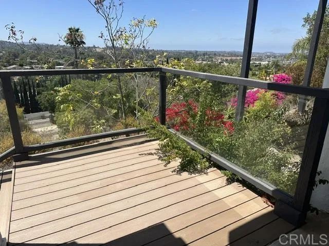 1522 Maxwell Lane, Vista, CA 92084