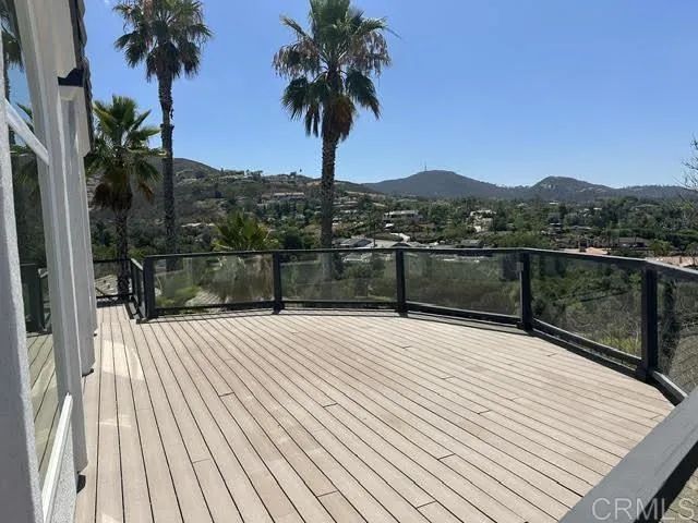 1522 Maxwell Lane, Vista, CA 92084