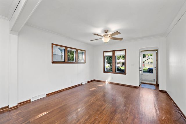 3418 Queen Avenue N, Minneapolis, MN 55412