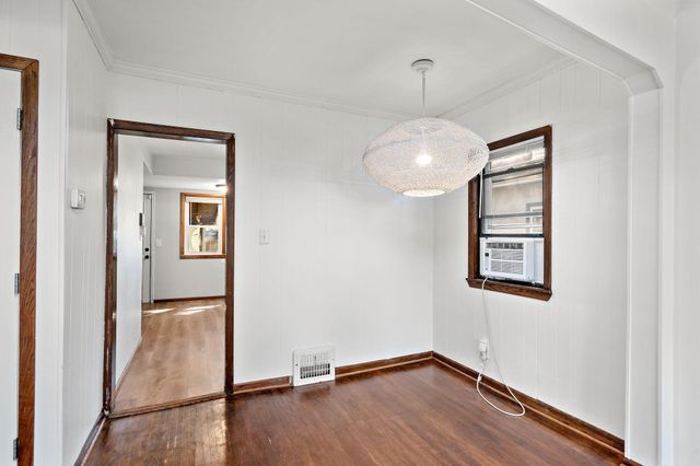 3418 Queen Avenue N, Minneapolis, MN 55412