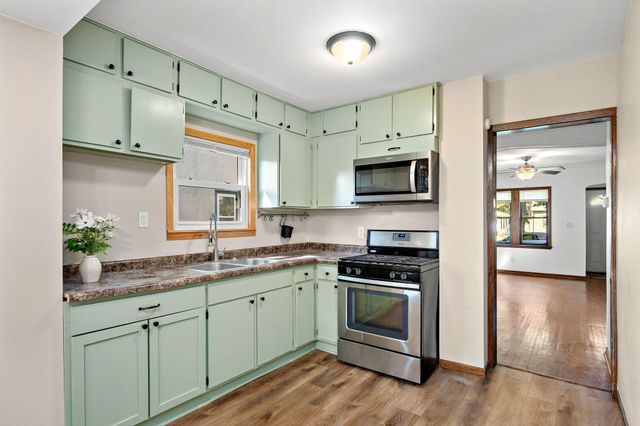 3418 Queen Avenue N, Minneapolis, MN 55412