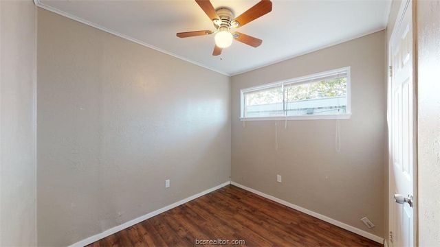 204 Lynn Drive B, Bryan, TX 77801