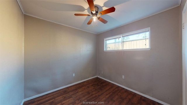 204 Lynn Drive B, Bryan, TX 77801