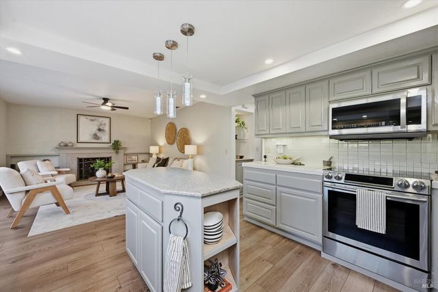 488 Casa Verde Cir, Petaluma, CA 94954