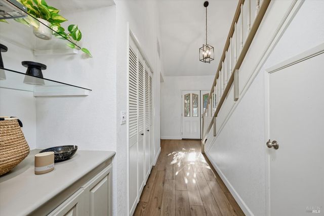 488 Casa Verde Cir, Petaluma, CA 94954