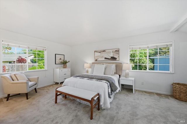 488 Casa Verde Cir, Petaluma, CA 94954