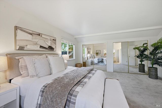 488 Casa Verde Cir, Petaluma, CA 94954