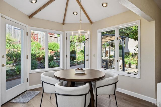 488 Casa Verde Cir, Petaluma, CA 94954