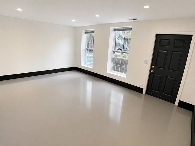 1851 N Fairfield Avenue, Chicago, IL 60647