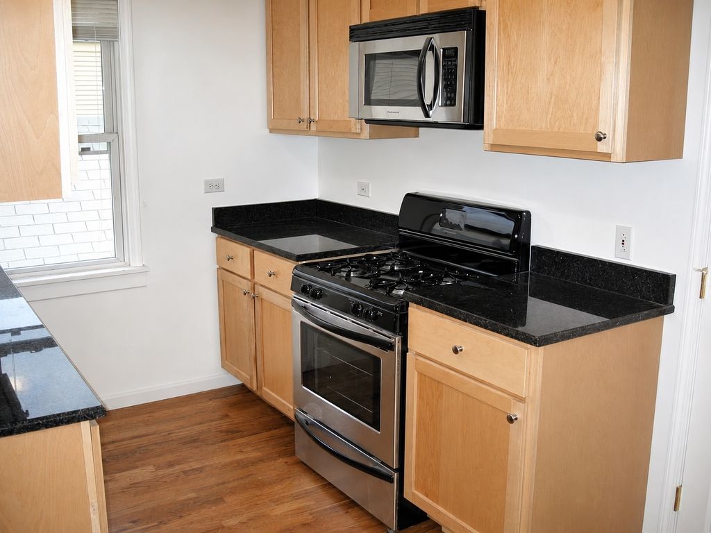 1851 N Fairfield Avenue, Chicago, IL 60647 — photo 3