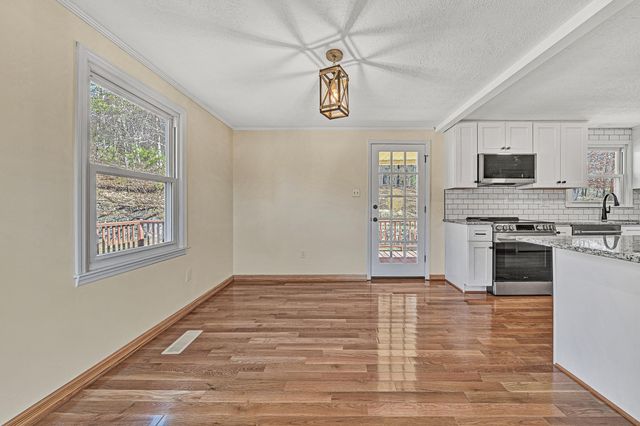 4437 Daugherty RD, Salem, VA 24153