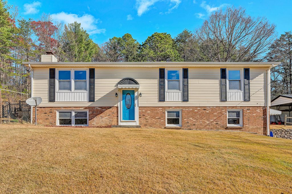 4437 Daugherty RD, Salem, VA 24153