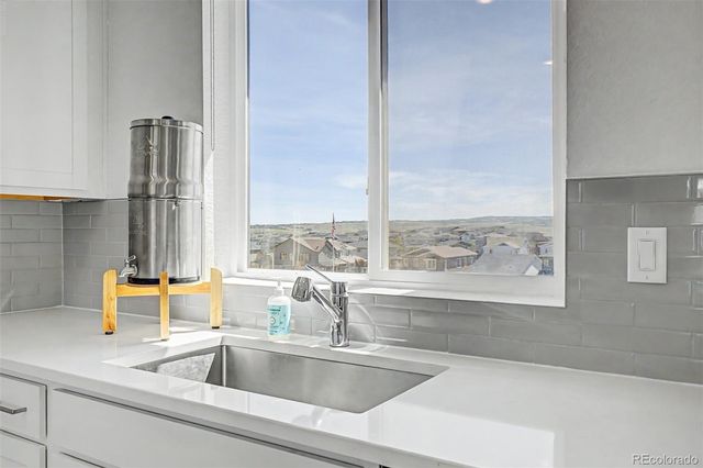 8709 Middle Fork Street, Littleton, CO 80125