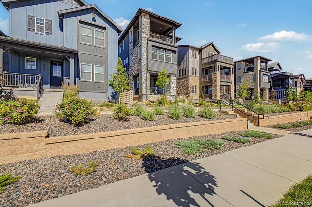 8709 Middle Fork Street, Littleton, CO 80125