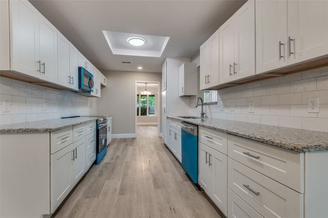 2117 Franklin Drive, Arlington, TX 76011
