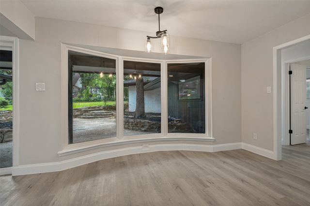 2117 Franklin Drive, Arlington, TX 76011