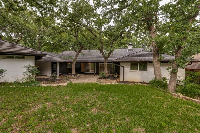 2117 Franklin Drive, Arlington, TX 76011