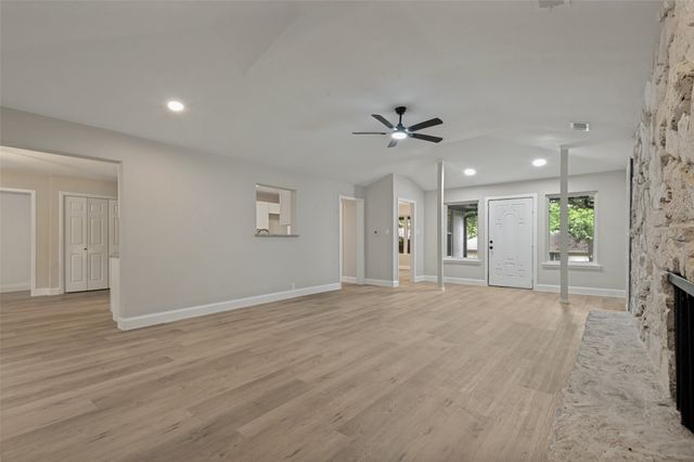 2117 Franklin Drive, Arlington, TX 76011