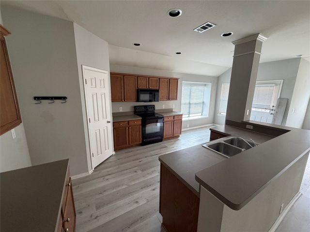 912 Tabasco Trail, Arlington, TX 76002
