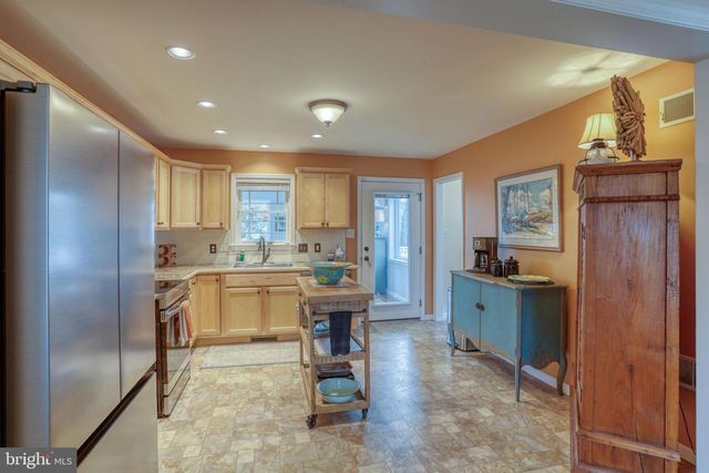 31141 W OCEAN DR, Dagsboro, DE 19939