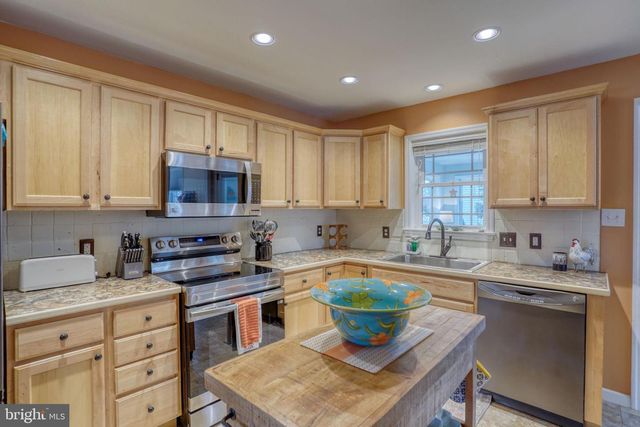 31141 W OCEAN DR, Dagsboro, DE 19939