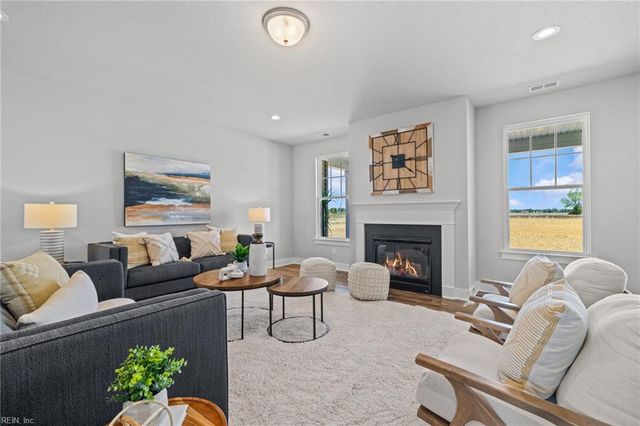 6628H Blackwater RD, Virginia Beach, VA 23457