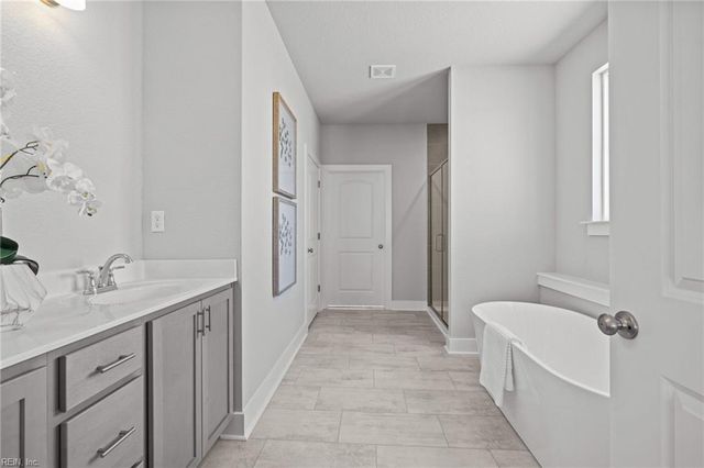 6628H Blackwater RD, Virginia Beach, VA 23457