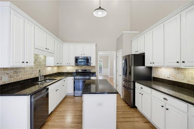 4814 Galloways Farm Court, Acworth, GA 30101