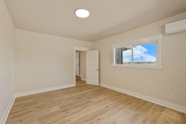 18211 E Jahant Rd, Acampo, CA 95220