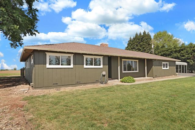 18211 E Jahant Rd, Acampo, CA 95220