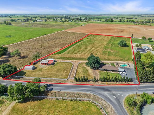 18211 E Jahant Rd, Acampo, CA 95220