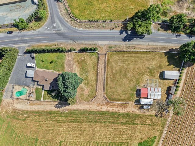 18211 E Jahant Rd, Acampo, CA 95220