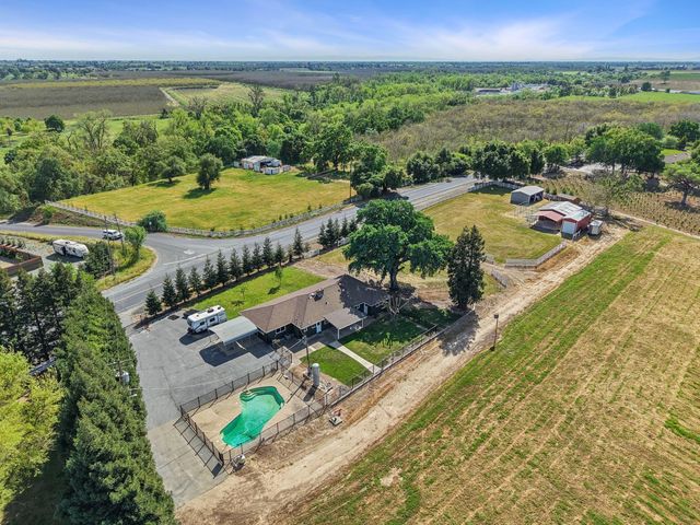 18211 E Jahant Rd, Acampo, CA 95220