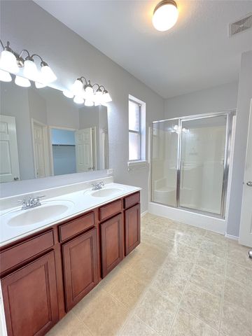 15465 Adlong Drive, Fort Worth, TX 76262