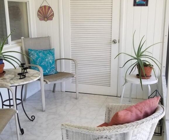 110 Shore Court 111b, North Palm Beach, FL 33408