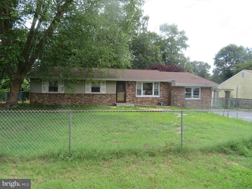 14 MARICOPA TRL, Browns Mills, NJ 08015
