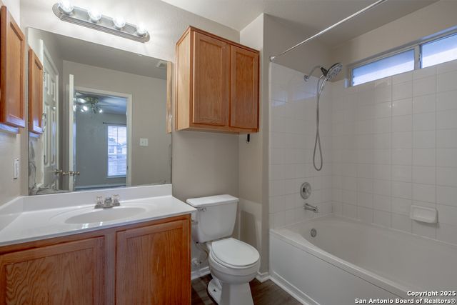 9006 CLEARWOOD PATH, Universal City, TX 78148