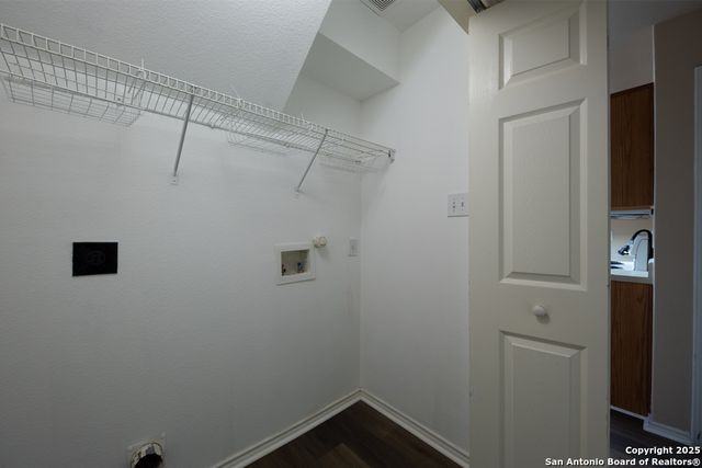 9006 CLEARWOOD PATH, Universal City, TX 78148